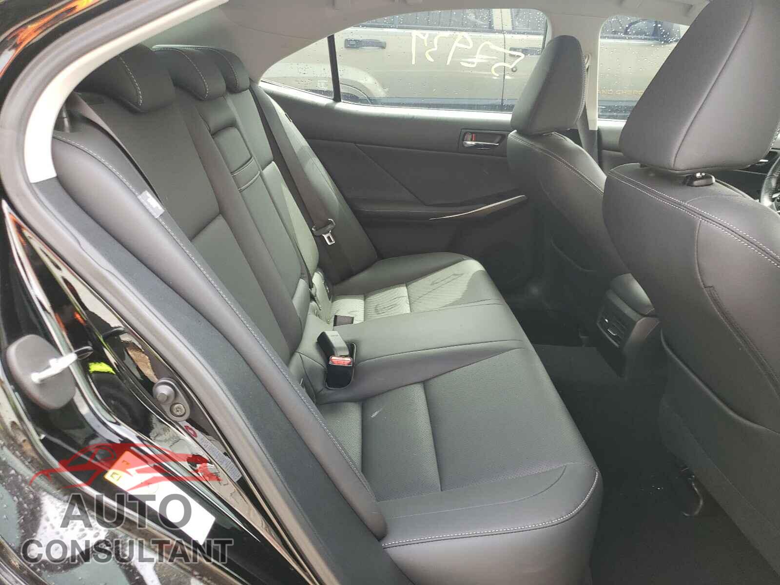 LEXUS IS 2016 - JTHBA1D28G5035260