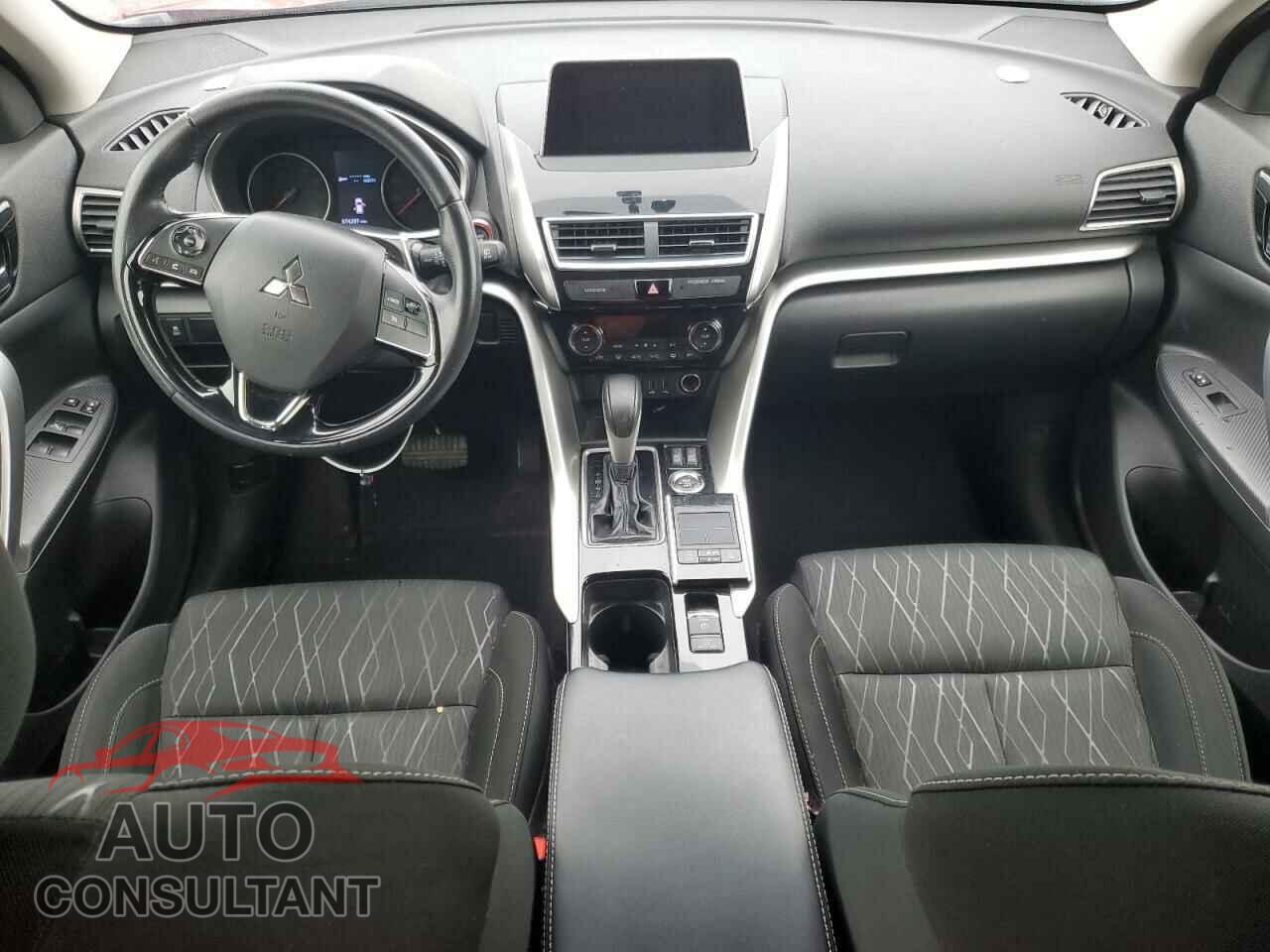 MITSUBISHI ECLIPSE 2018 - JA4AT5AAXJZ038374