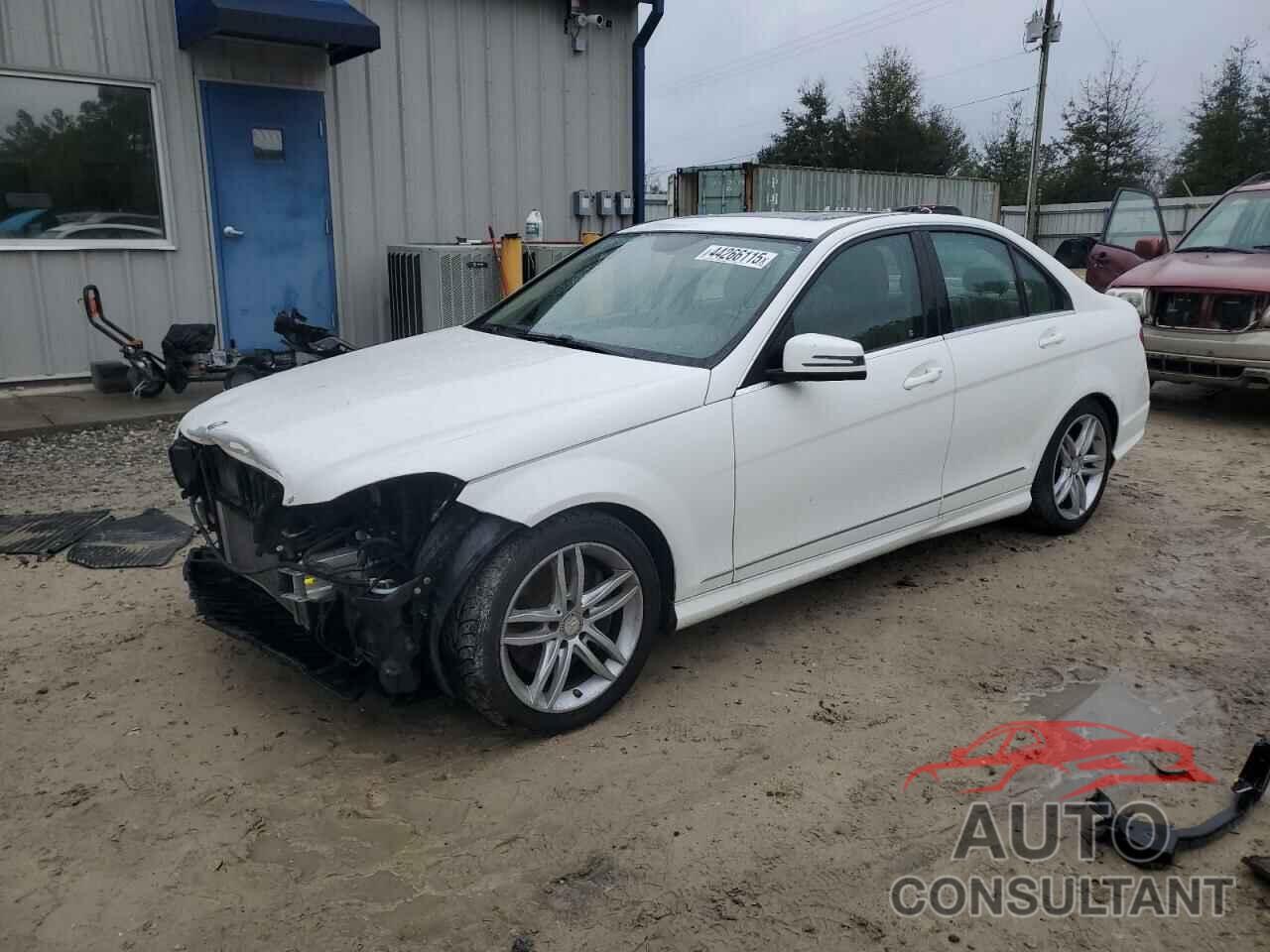 MERCEDES-BENZ C-CLASS 2014 - WDDGF8AB1EG222031