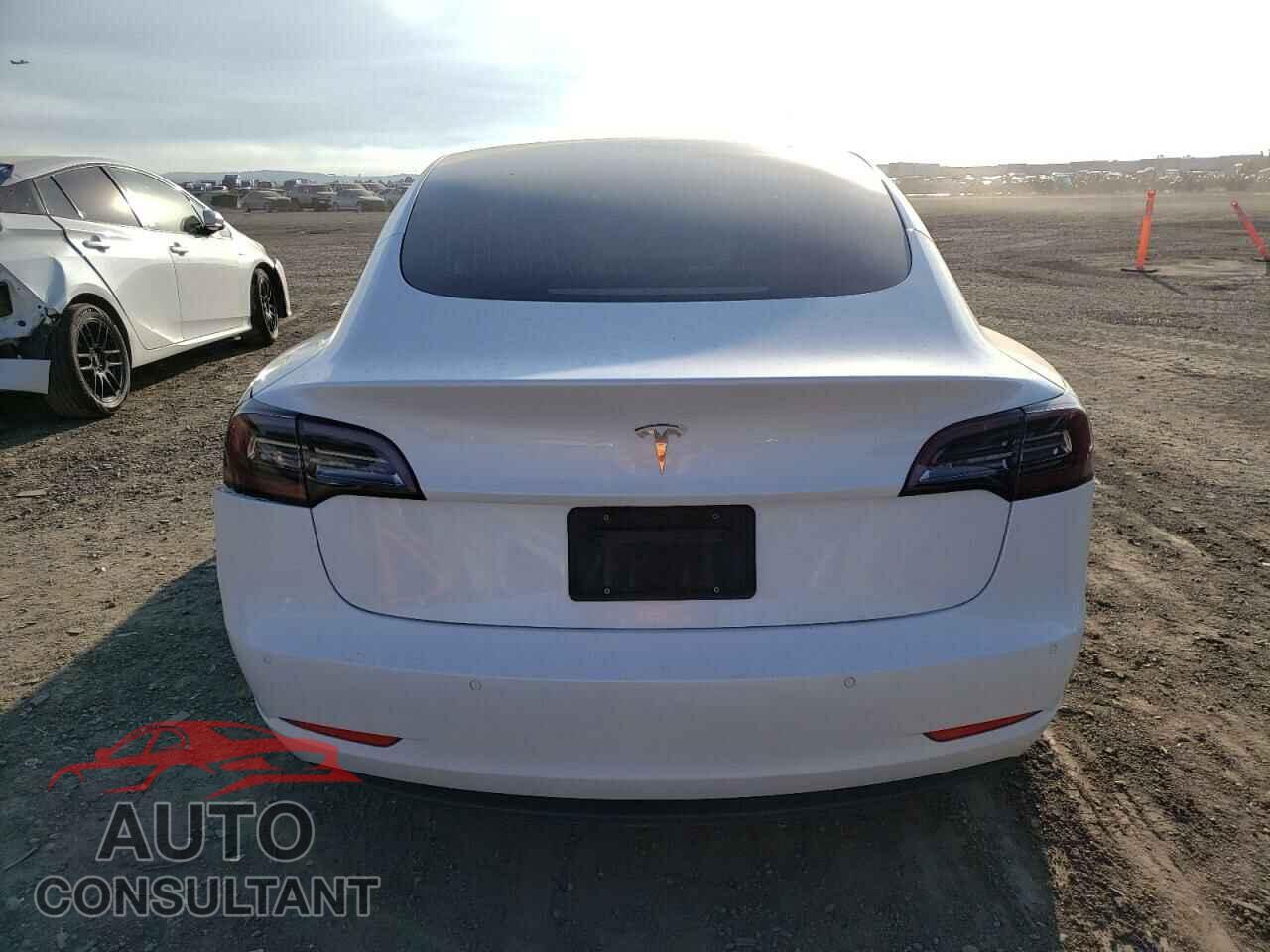 TESLA MODEL 3 2019 - 5YJ3E1EA3KF444936