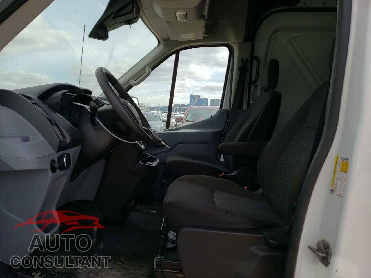 FORD TRANSIT 2018 - 1FTBW3XG1JKB28877