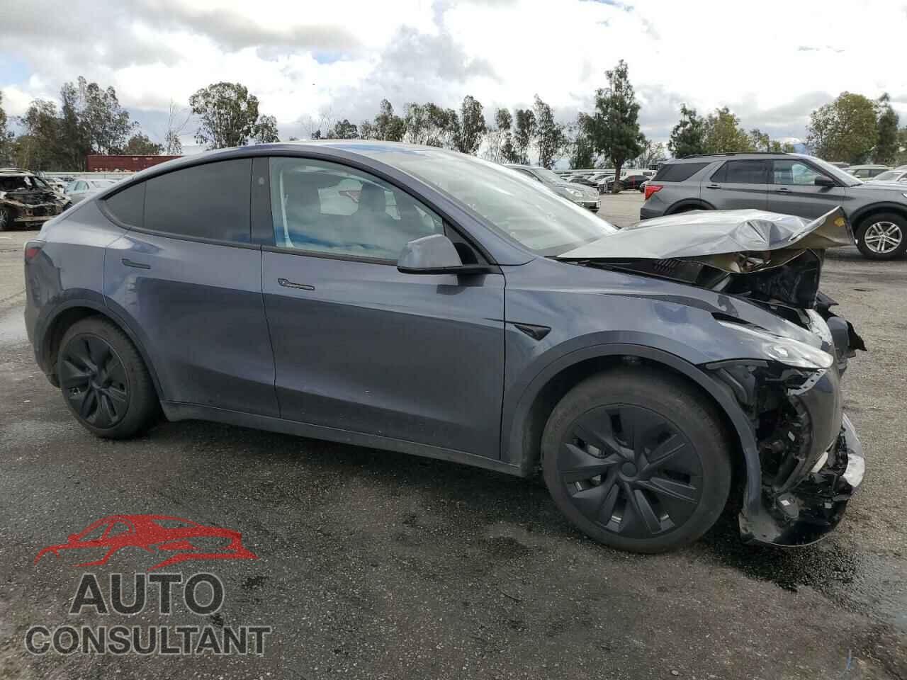 TESLA MODEL Y 2023 - 7SAYGDED2PF949131