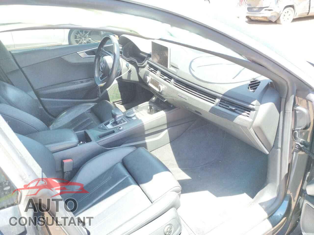 AUDI A5 2018 - WAUENCF51JA054556