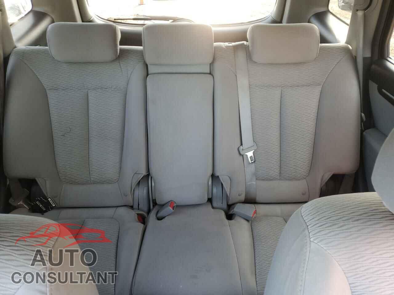 HYUNDAI SANTA FE 2009 - 5NMSG13D29H243296