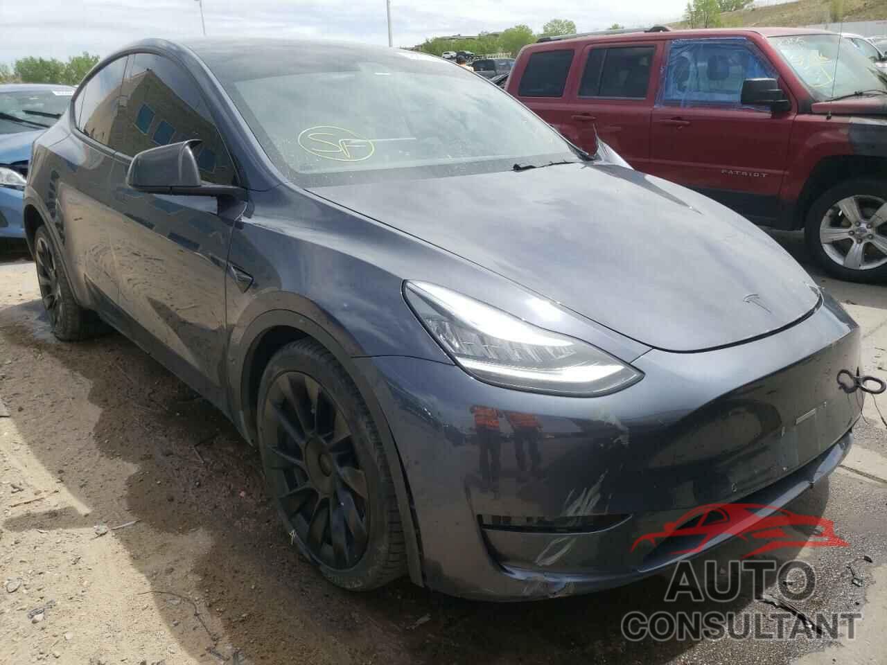 TESLA MODEL Y 2021 - 5YJYGDEE6MF065033