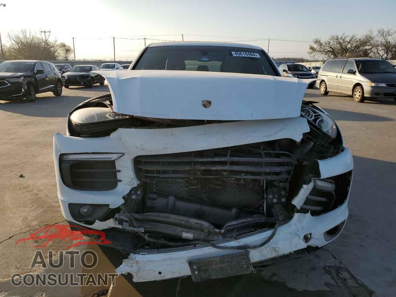 PORSCHE CAYENNE 2016 - WP1AA2A29GLA08683