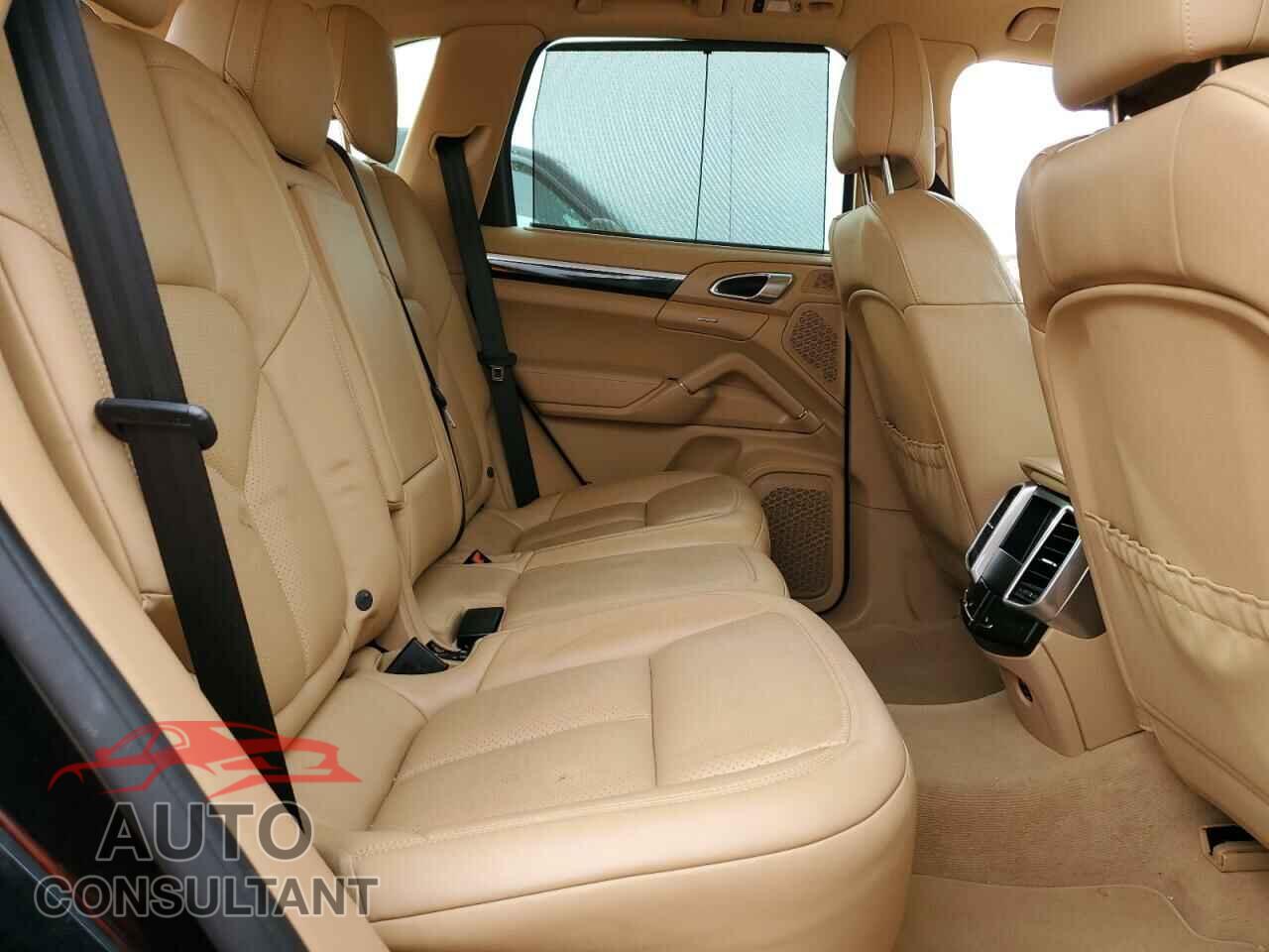PORSCHE CAYENNE 2017 - WP1AA2A2XHKA81326