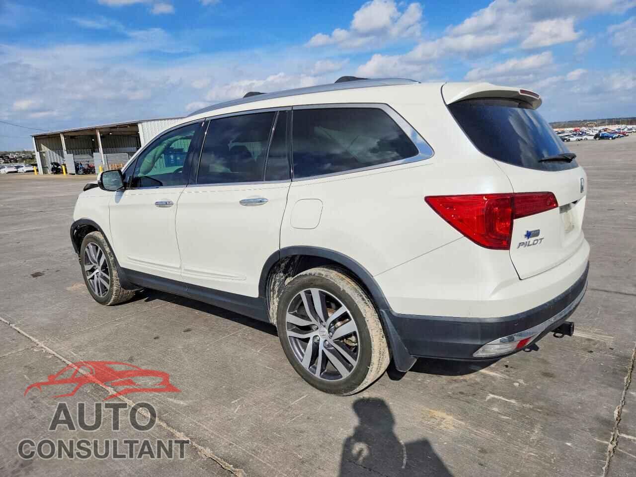 HONDA PILOT 2017 - 5FNYF6H97HB068929