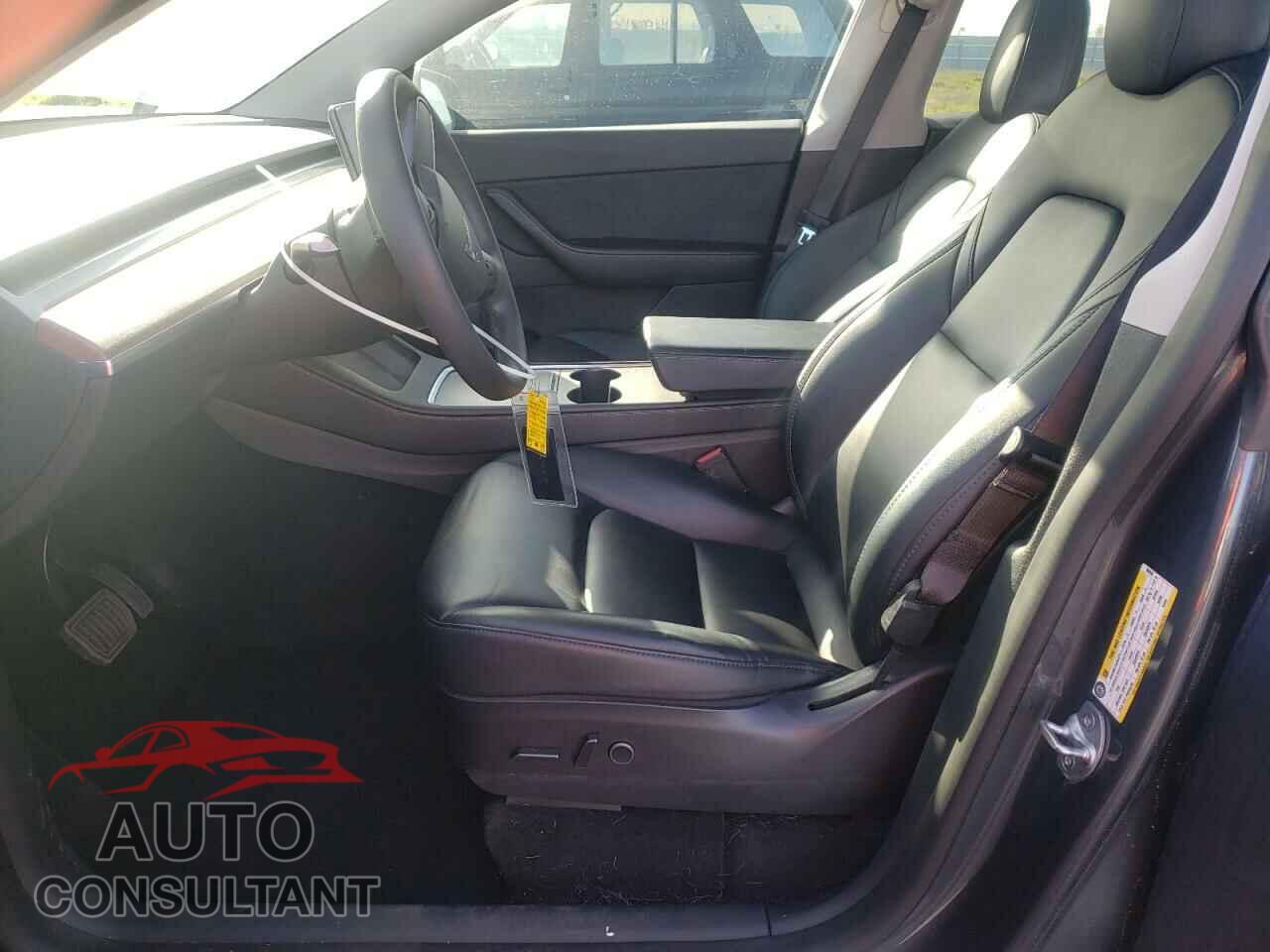 TESLA MODEL Y 2022 - 7SAYGDEE2NF384840