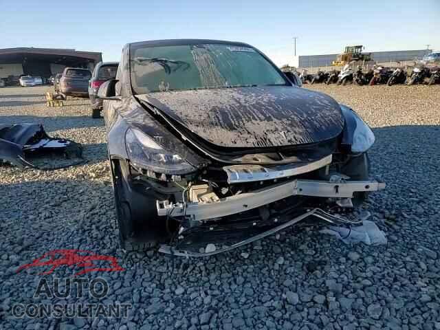 TESLA MODEL Y 2024 - 7SAYGDEE7RF013565