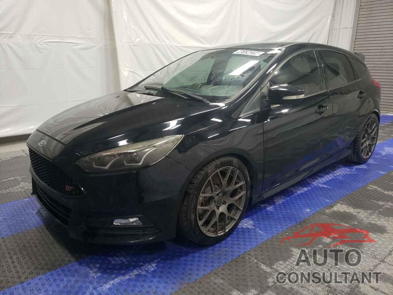 FORD FOCUS 2017 - 1FADP3L95HL338566