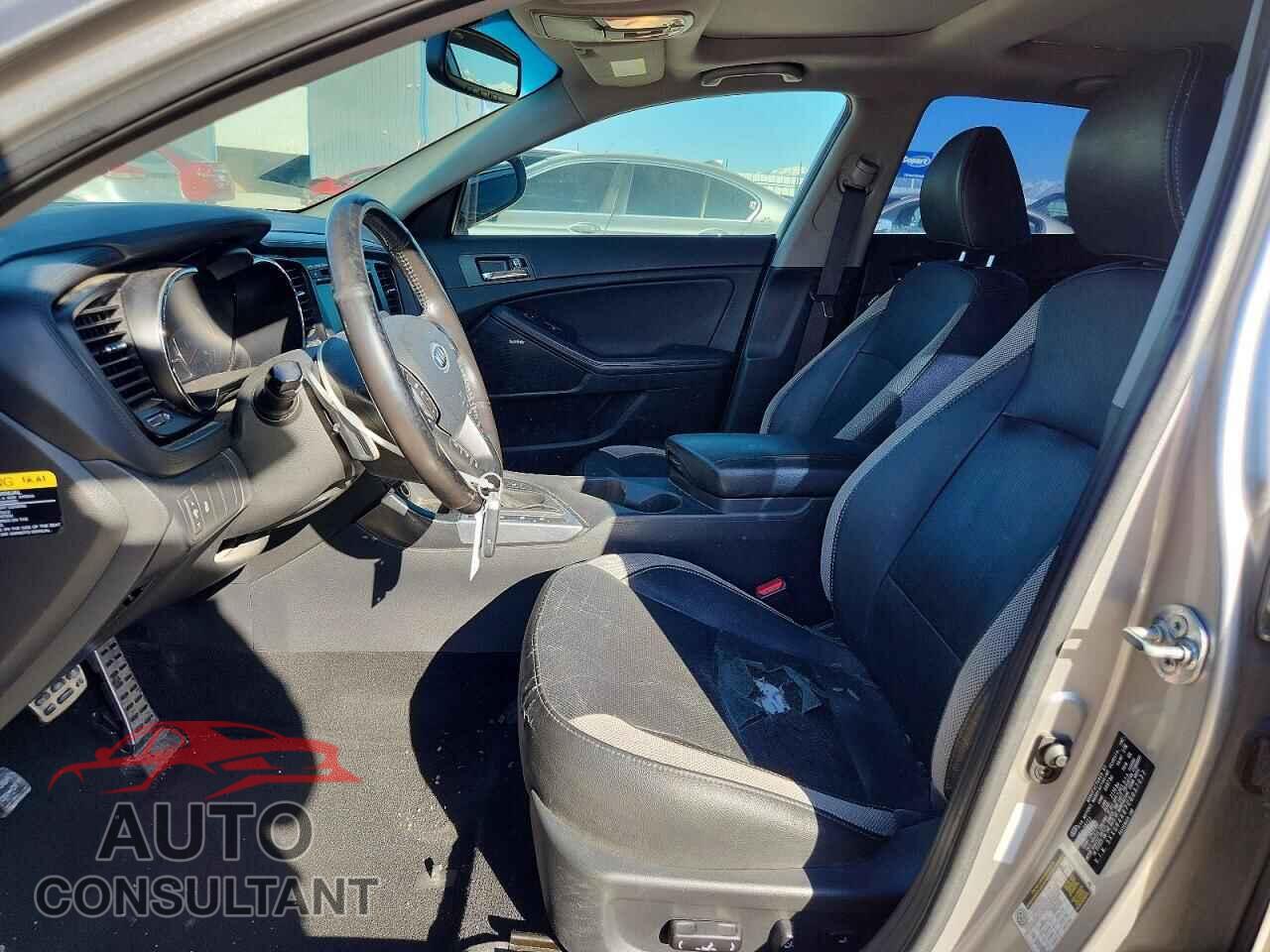 KIA OPTIMA 2012 - 5XXGR4A67CG037032