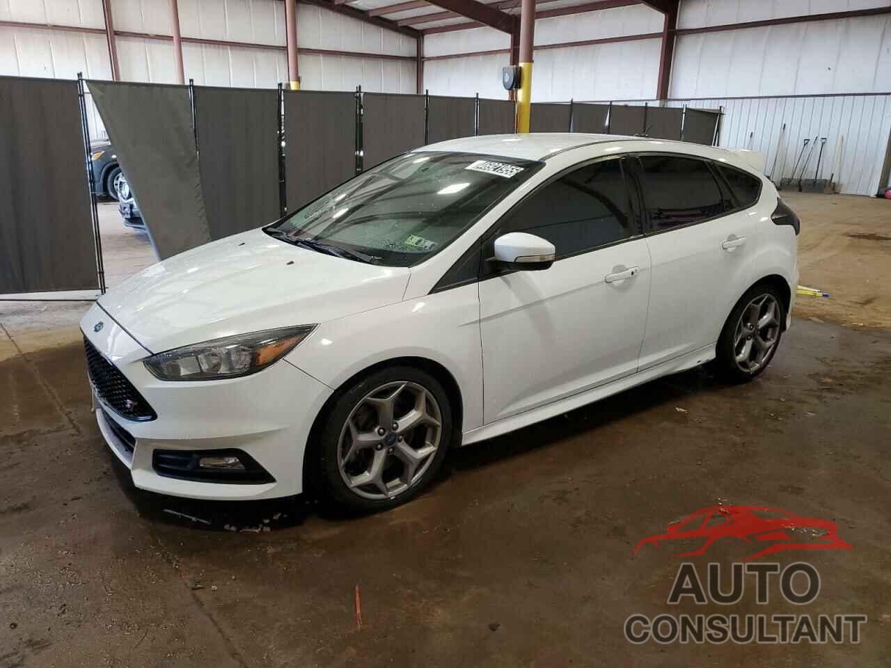 FORD FOCUS 2017 - 1FADP3L9XHL273004