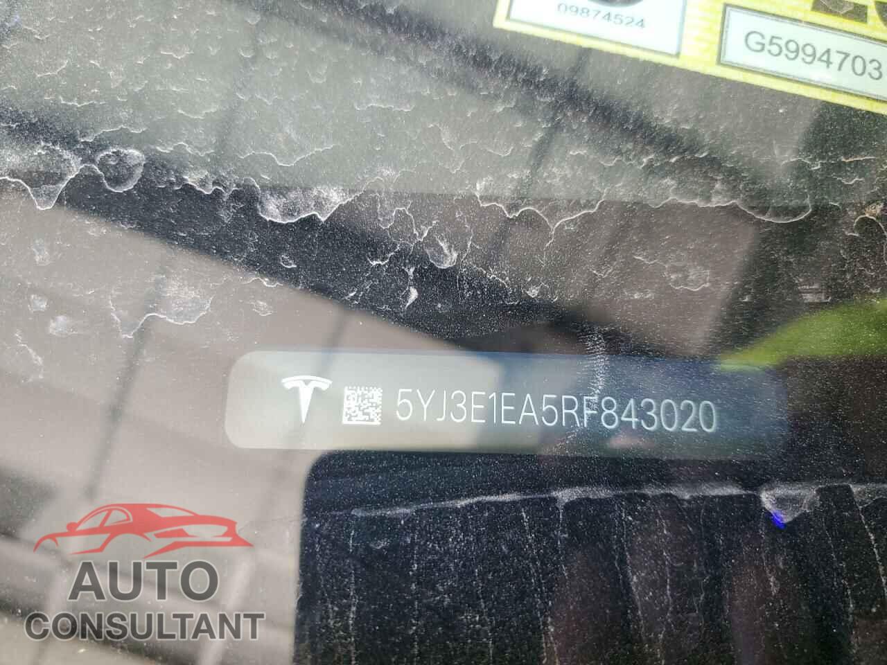 TESLA MODEL 3 2024 - 5YJ3E1EA5RF843020