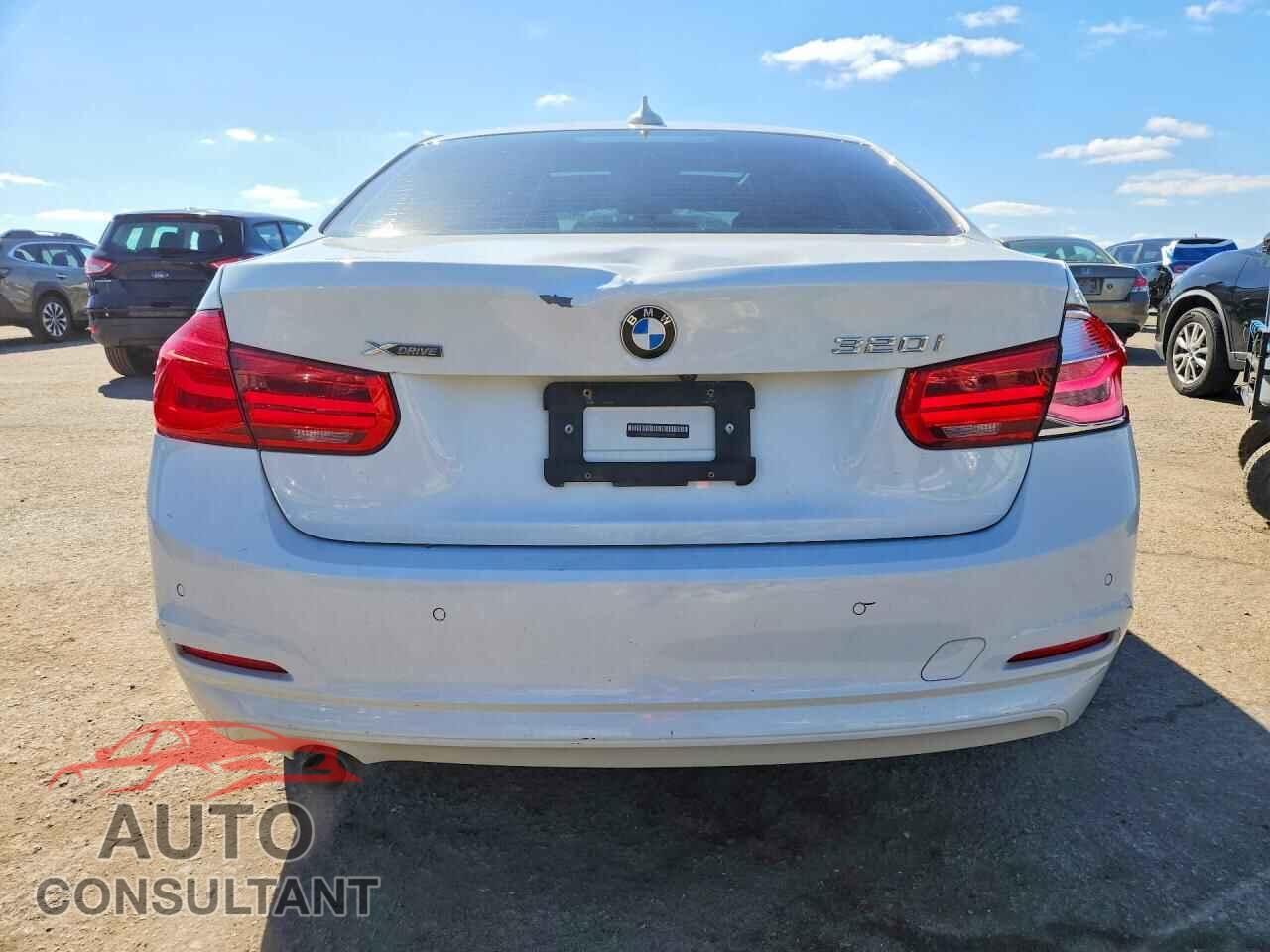 BMW 3 SERIES 2016 - WBA8E5G56GNU21783