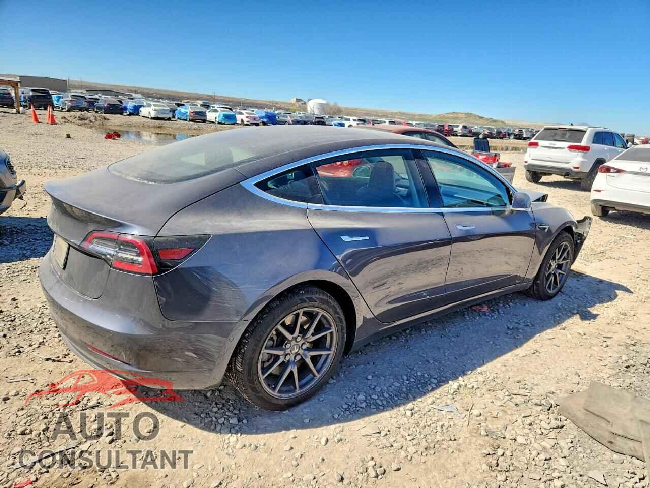 TESLA MODEL 3 2019 - 5YJ3E1EA0KF400182