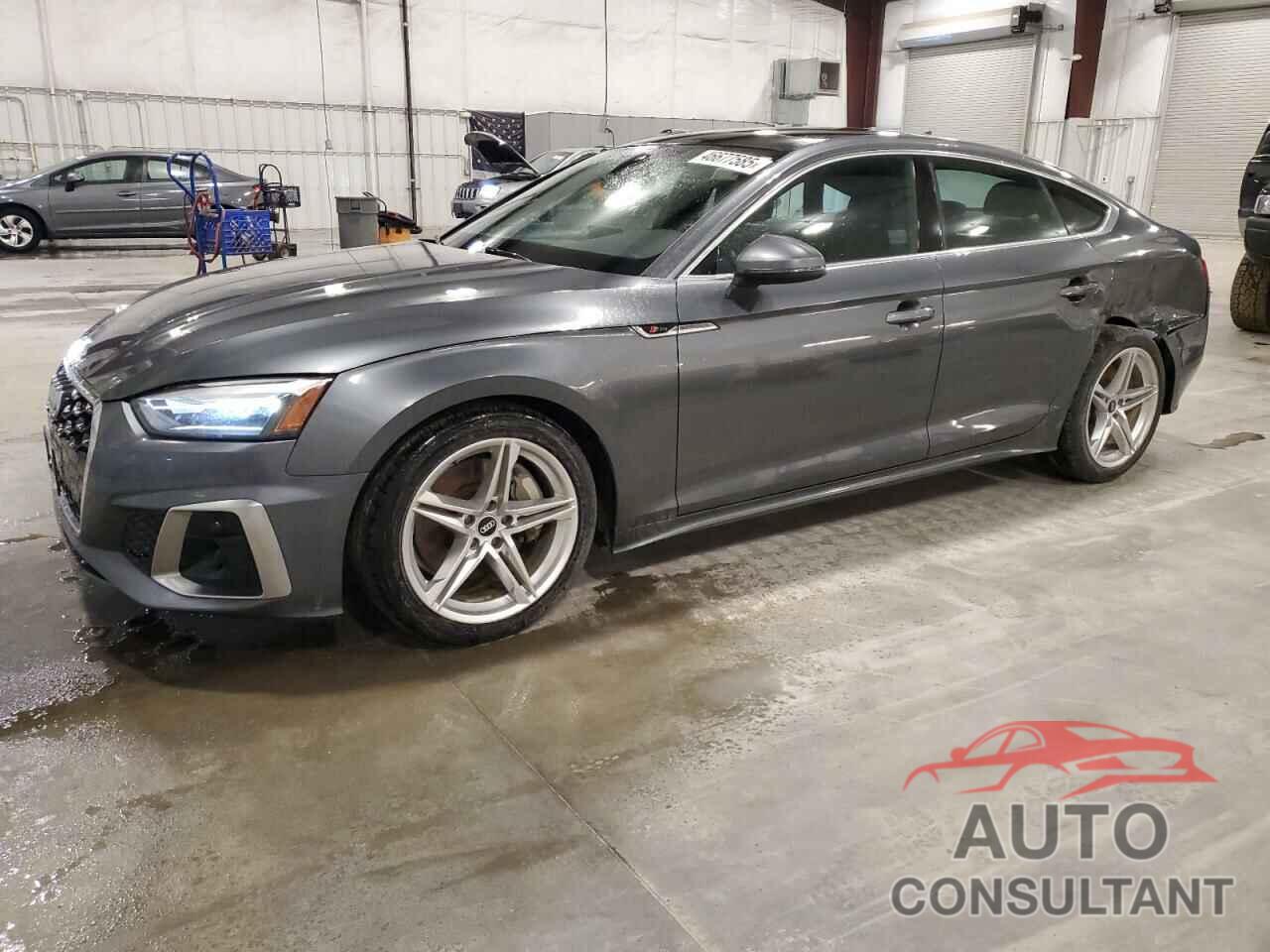 AUDI A5 2022 - WAUDACF52NA014144