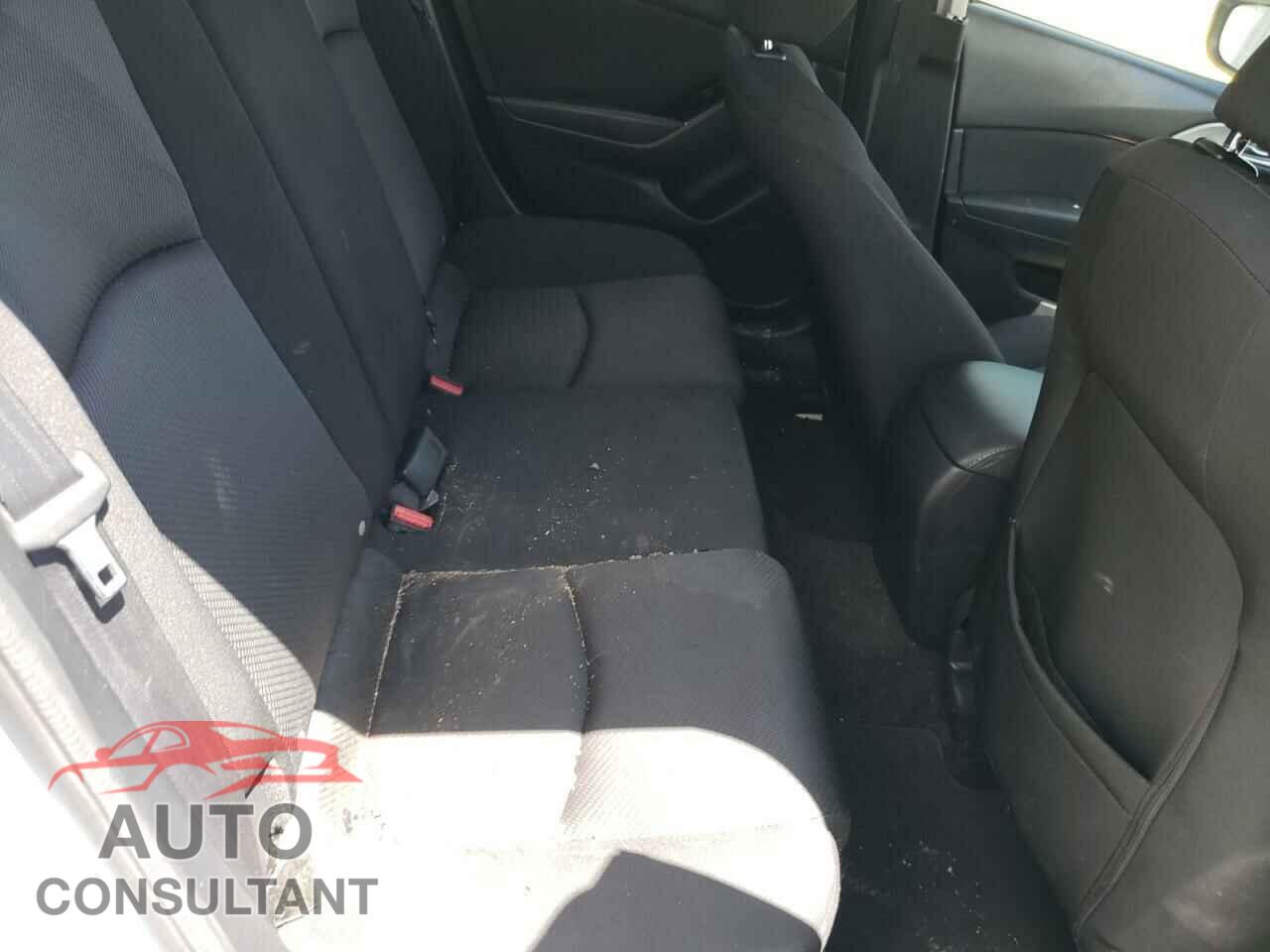 MAZDA 3 2018 - 3MZBN1U7XJM241776