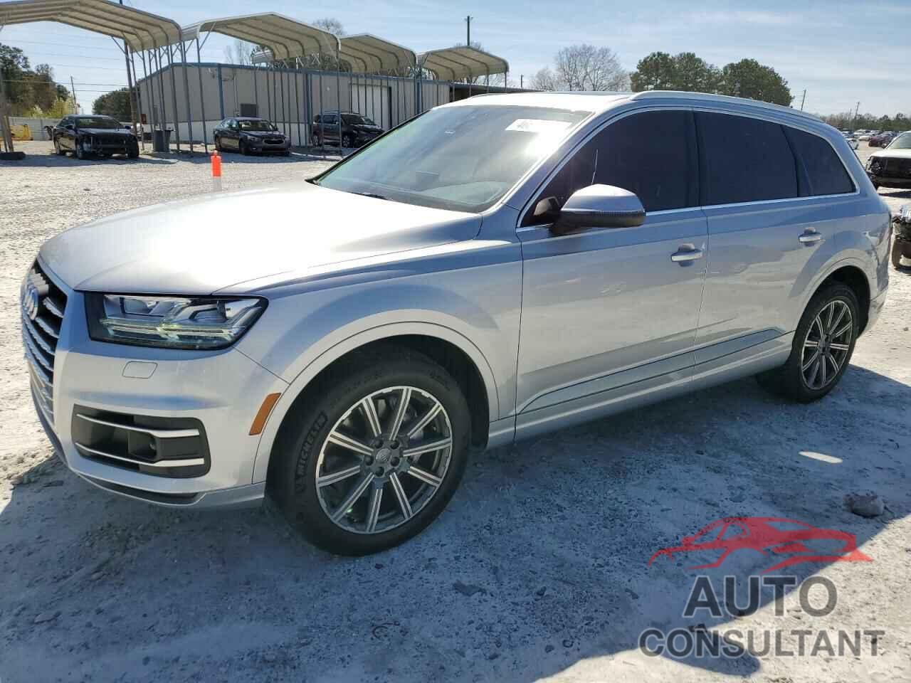 AUDI Q7 2018 - WA1LHAF7XJD052305