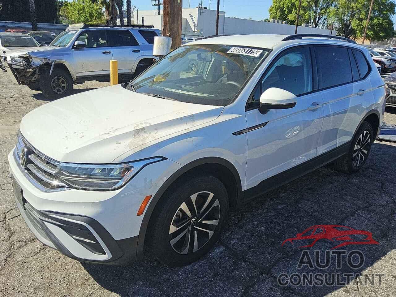 VOLKSWAGEN TIGUAN 2022 - 3VV1B7AXXNM071828