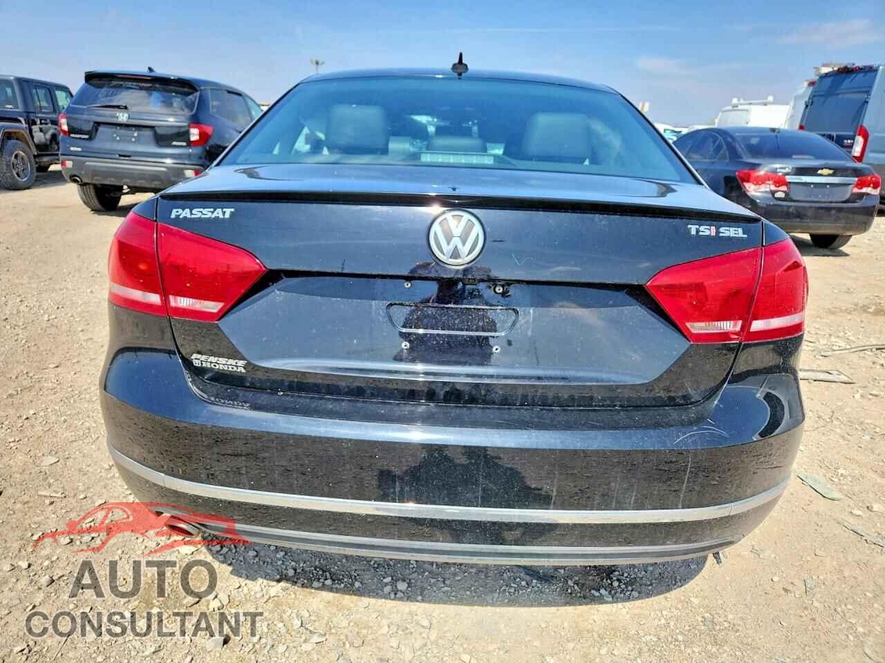 VOLKSWAGEN PASSAT 2014 - 1VWCS7A33EC007536