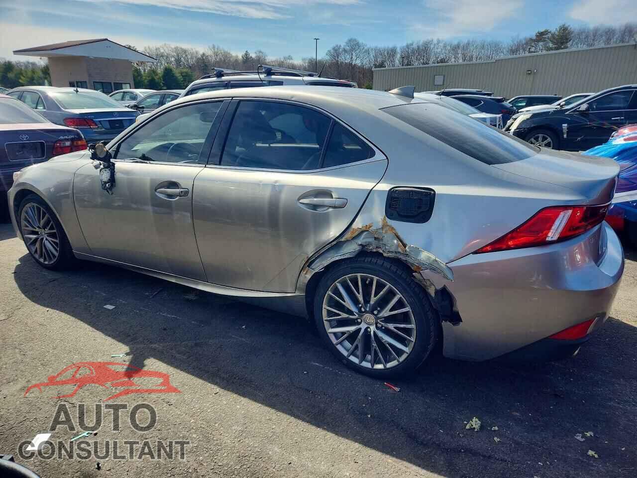 LEXUS IS 2015 - JTHCF1D28F5023873