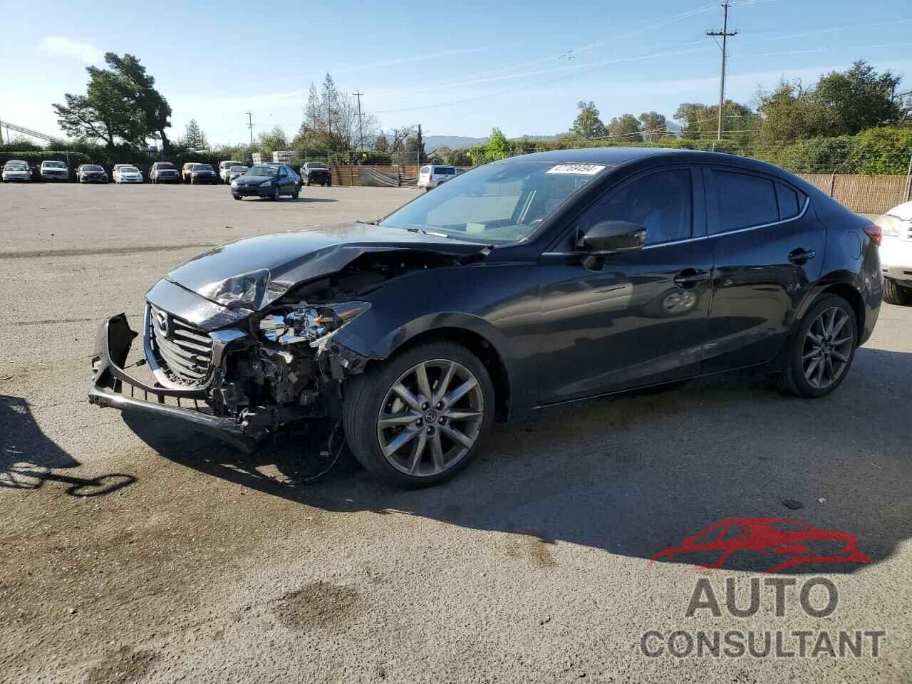 MAZDA 3 2018 - 3MZBN1V34JM158629