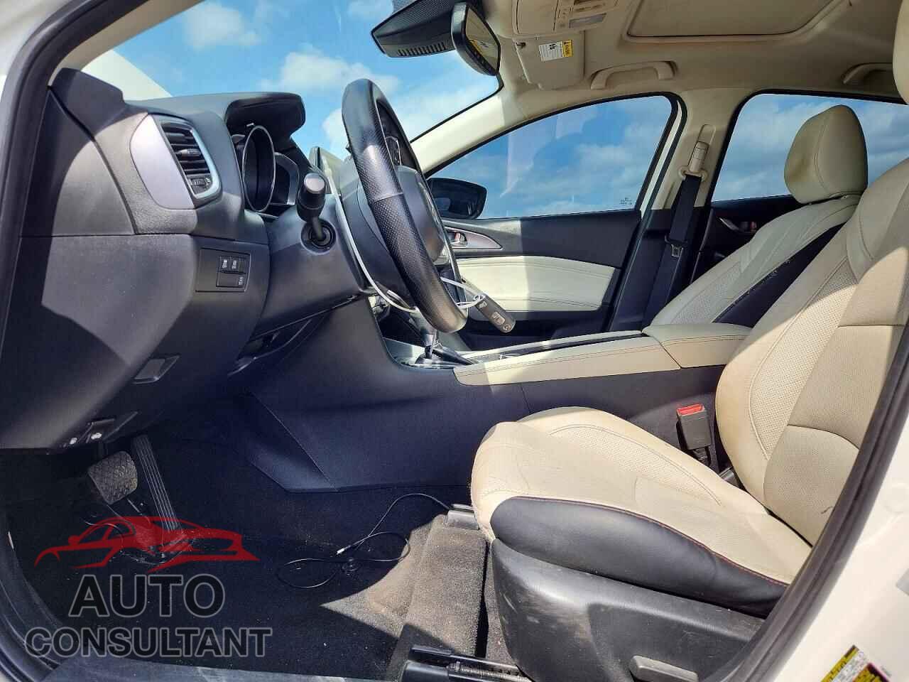 MAZDA 3 2017 - 3MZBN1M32HM133627