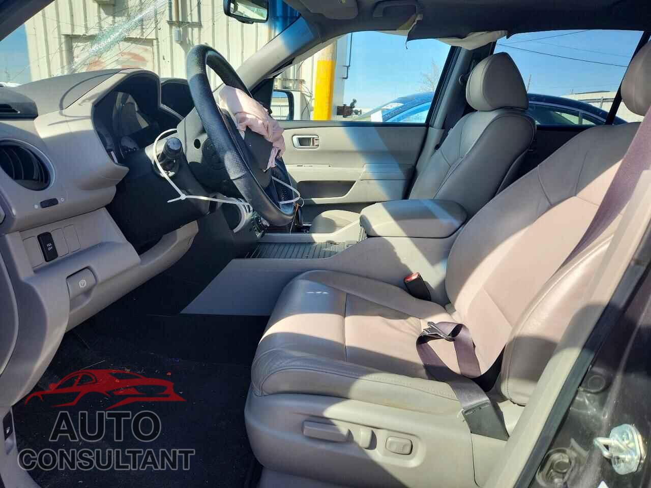 HONDA PILOT 2011 - 5FNYF4H71BB044281