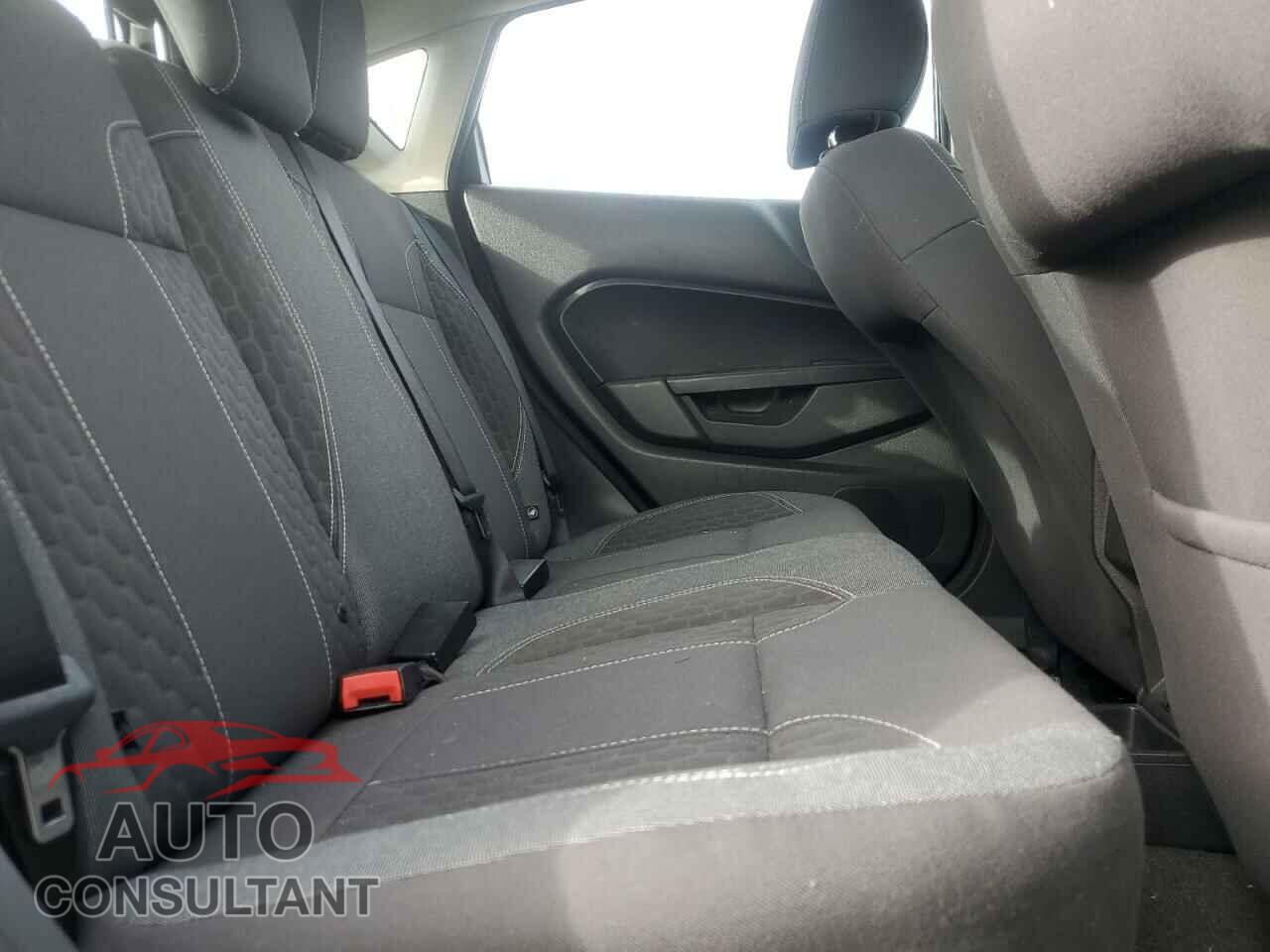 FORD FIESTA 2014 - 3FADP4EJXEM112000