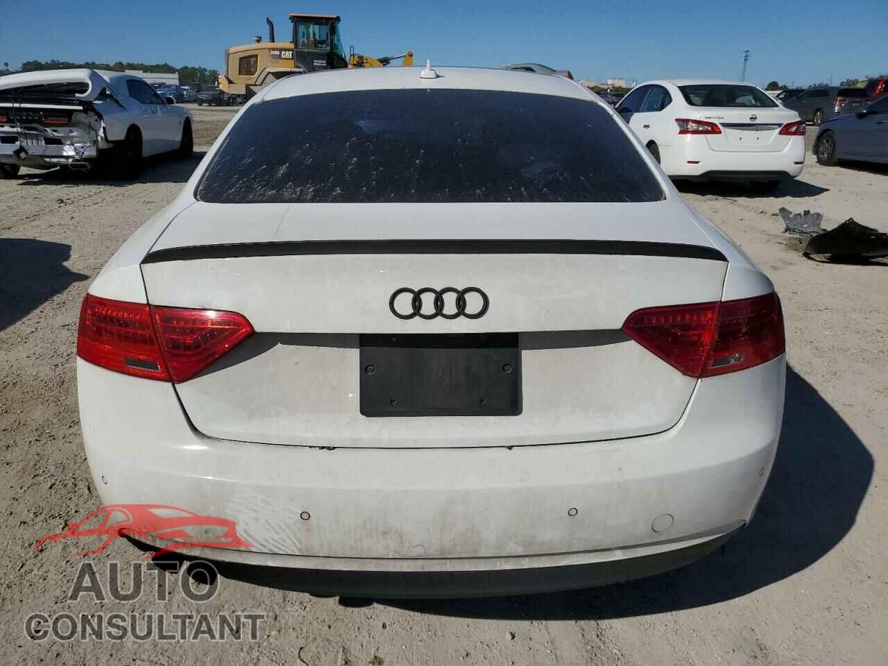 AUDI A5 2013 - WAULFAFR1DA032881