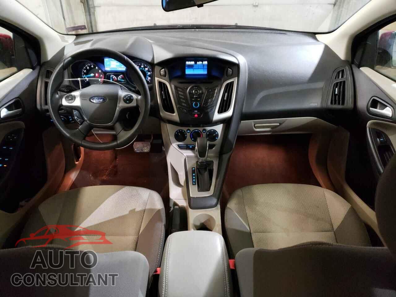 FORD FOCUS 2014 - 1FADP3F28EL152157