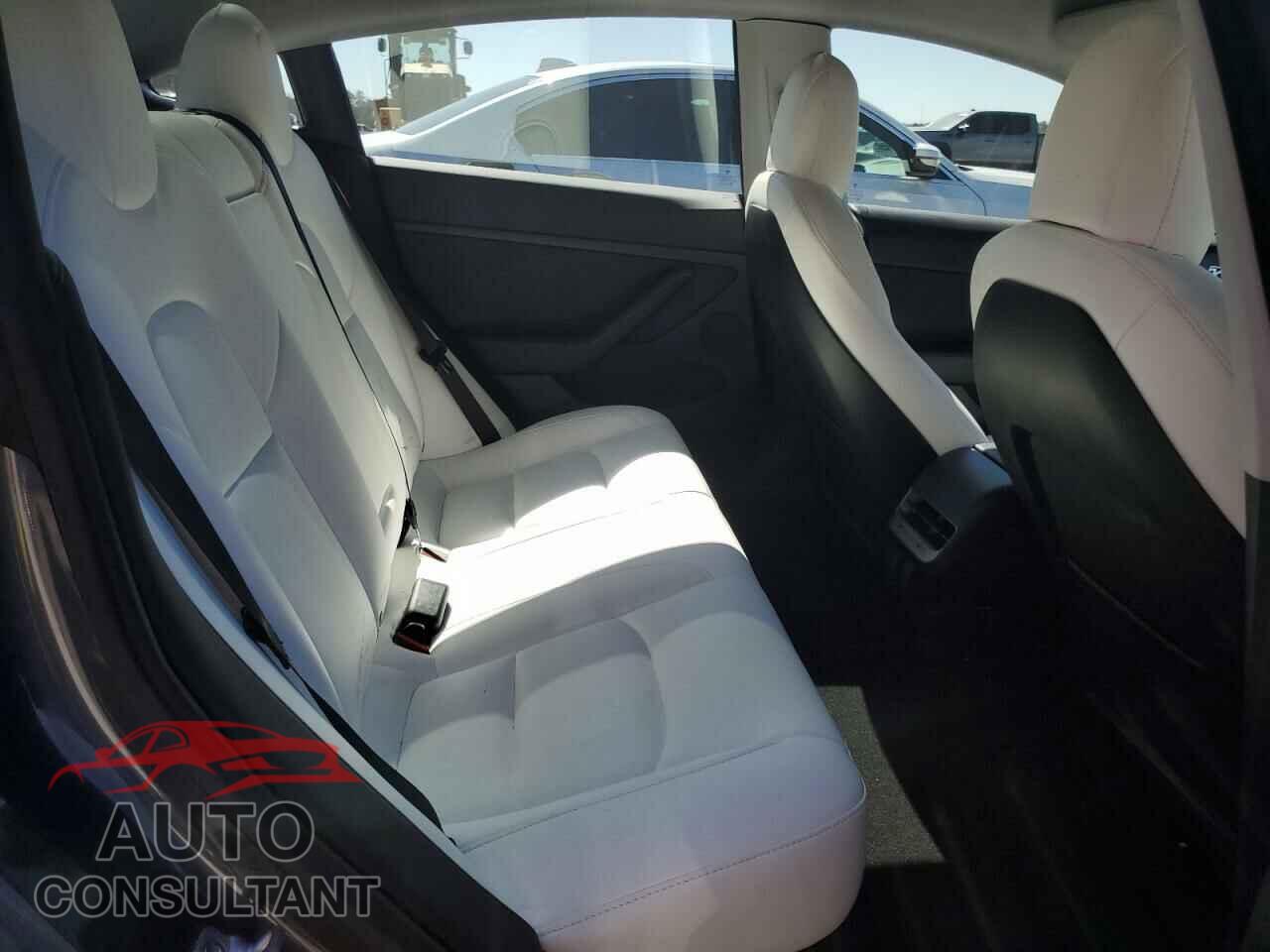 TESLA MODEL 3 2022 - 5YJ3E1EA5NF339769