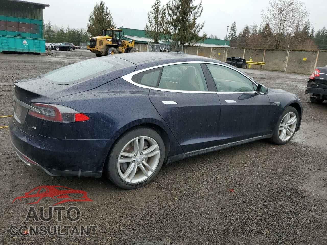 TESLA MODEL S 2013 - 5YJSA1CN7DFP22026