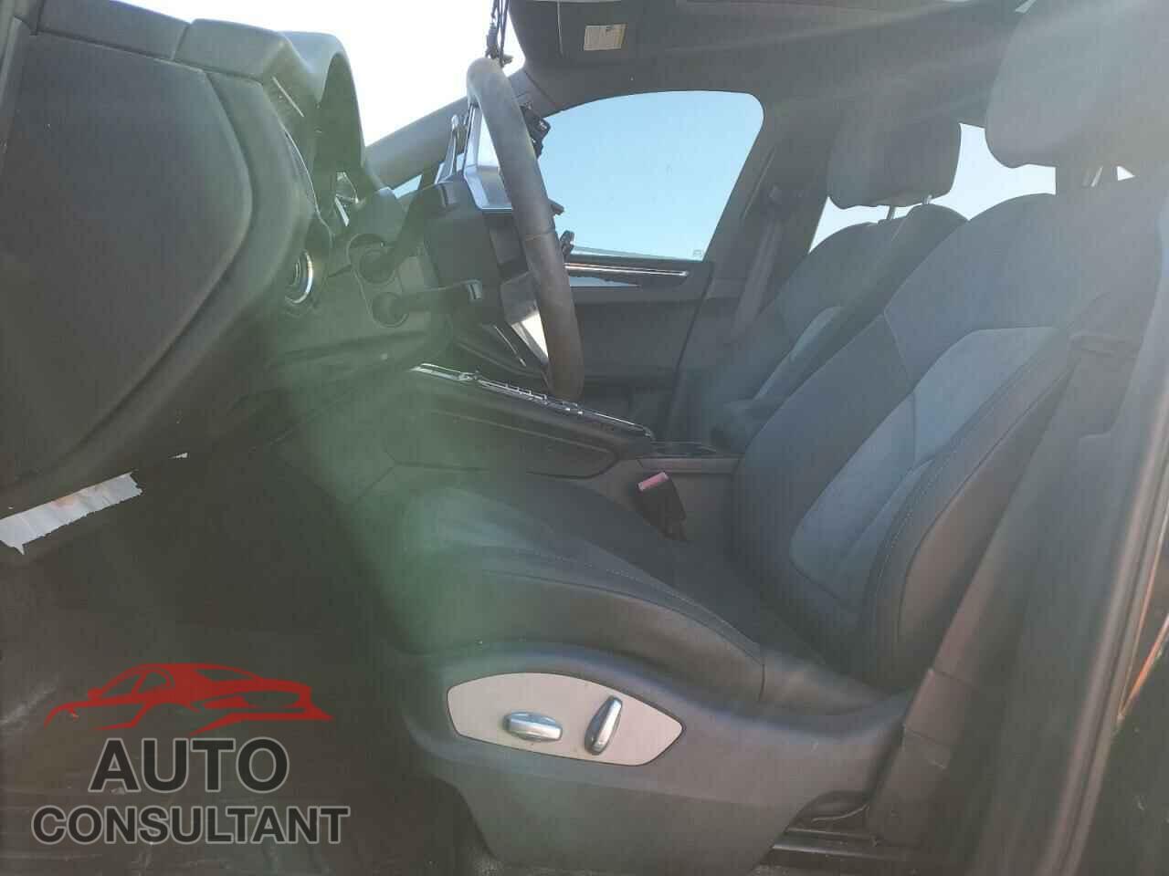 PORSCHE MACAN 2015 - WP1AB2A59FLB70089
