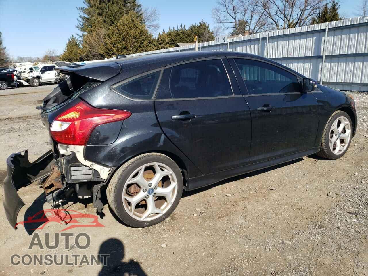 FORD FOCUS 2013 - 1FADP3L94DL240591