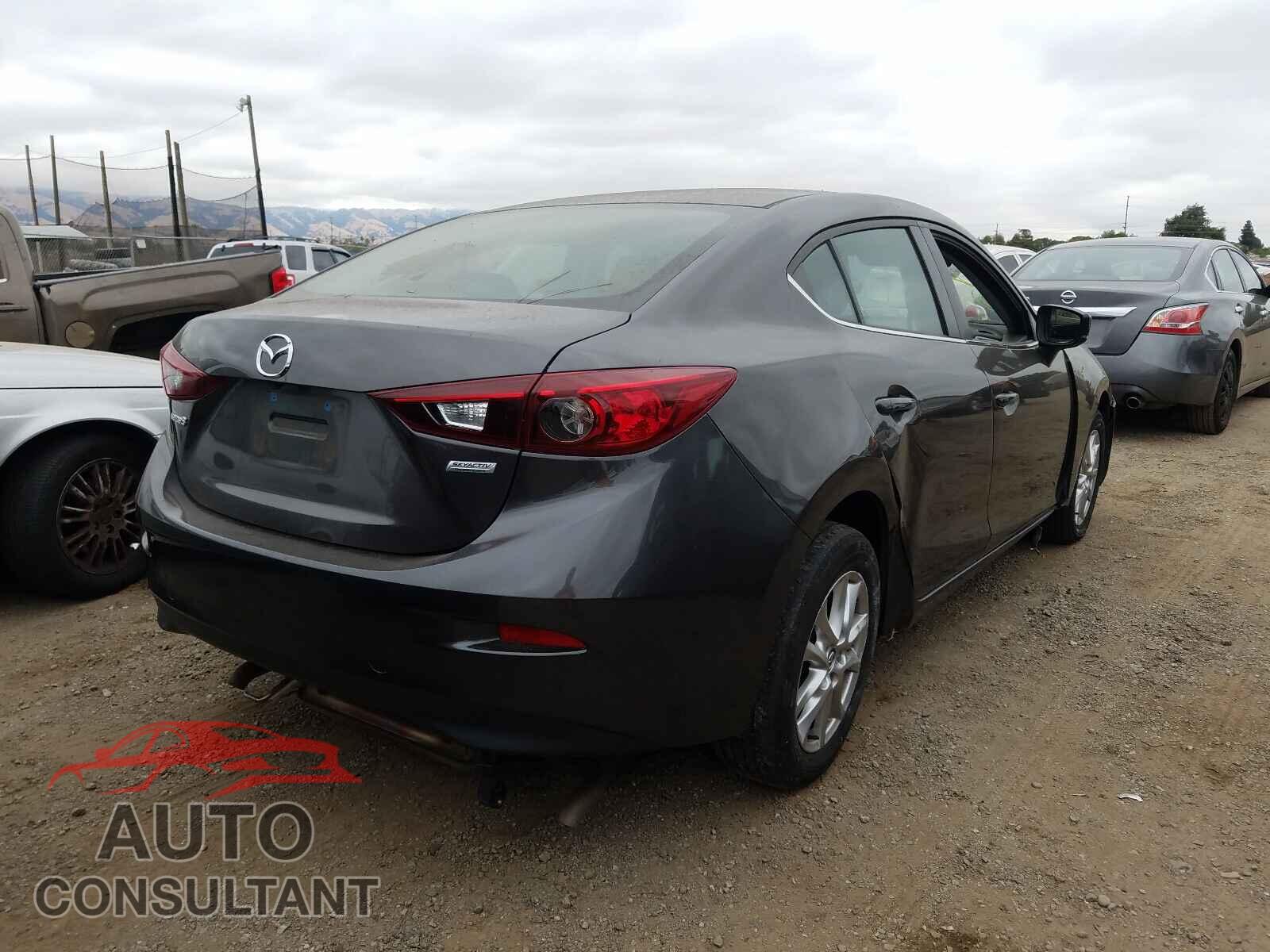 MAZDA 3 2017 - 3MZBN1U73HM111011