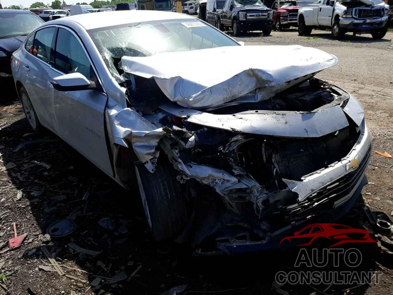 CHEVROLET MALIBU 2018 - 1G1ZD5ST5JF115443