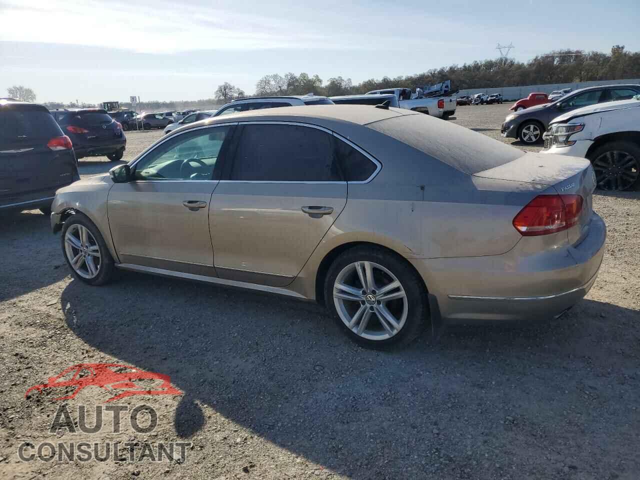 VOLKSWAGEN PASSAT 2015 - 1VWCV7A34FC022264