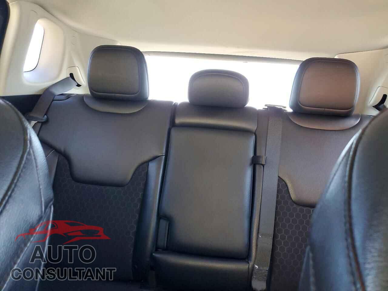 JEEP COMPASS 2021 - 3C4NJDBB8MT501607