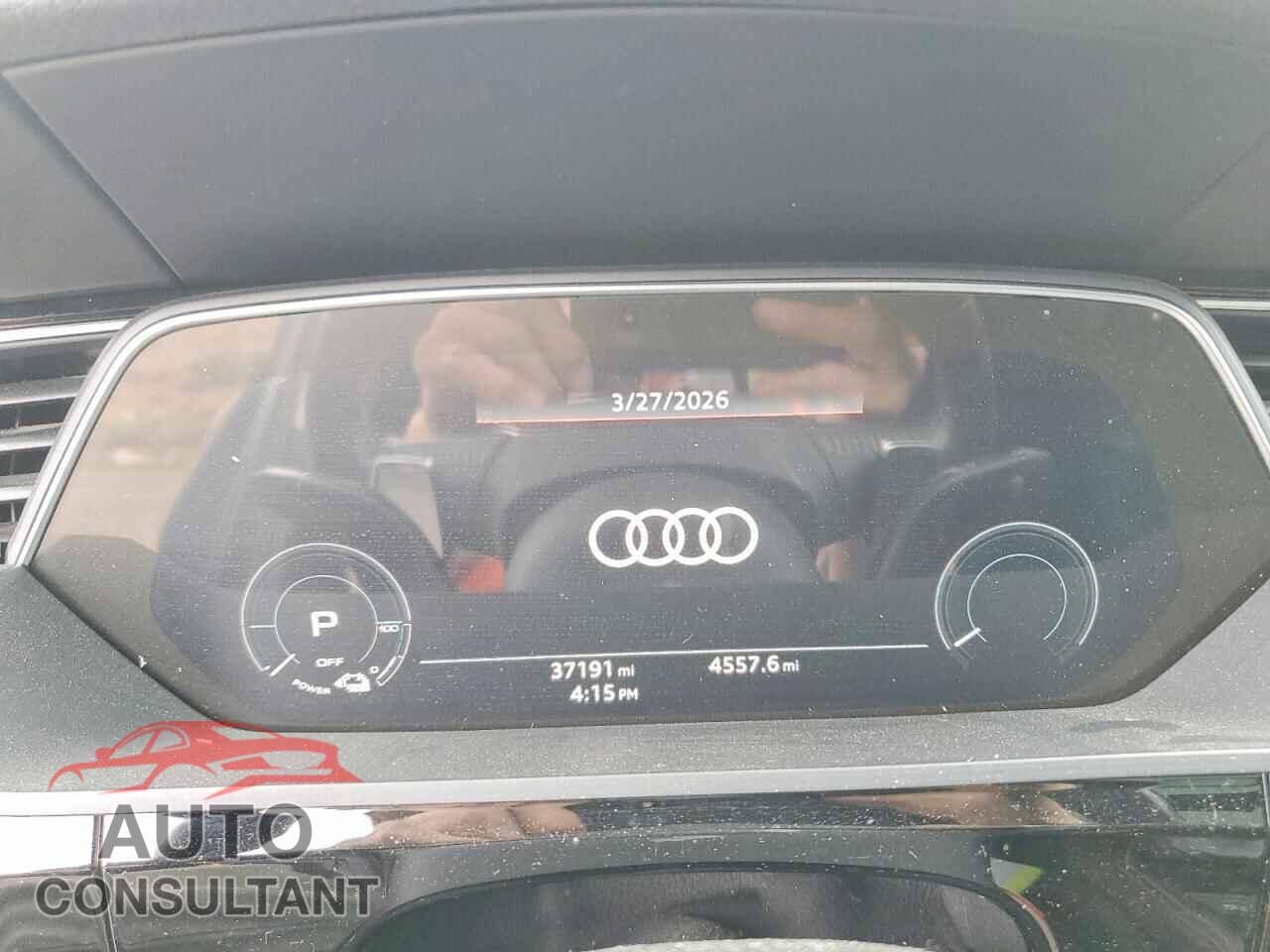 AUDI E-TRON 2019 - WA1VAAGE4KB009196