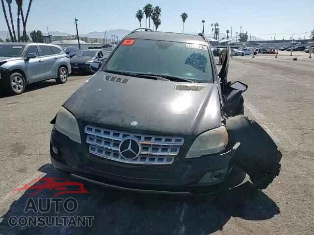 MERCEDES-BENZ M-CLASS 2009 - 4JGBB86E69A499314