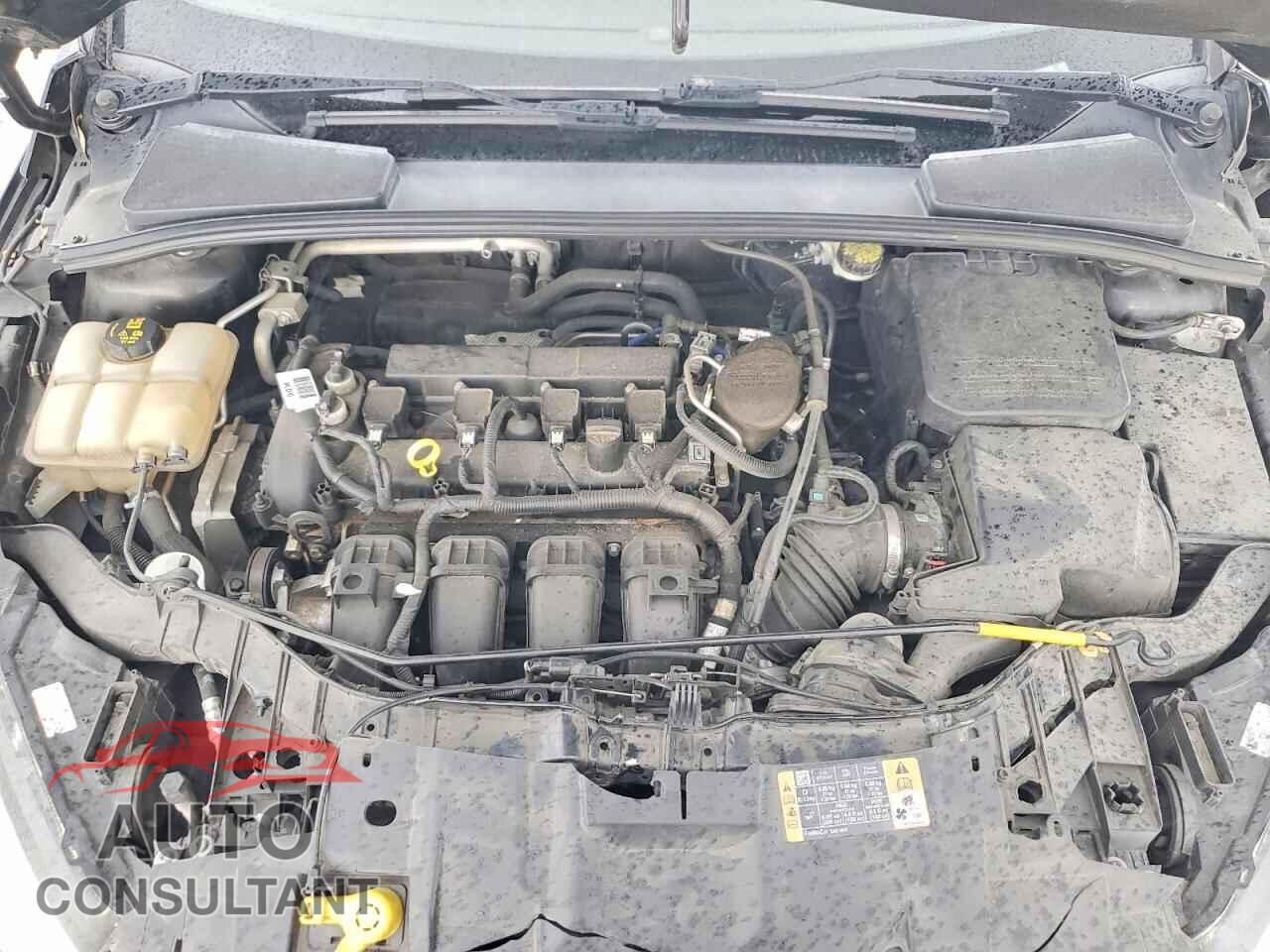 FORD FOCUS 2015 - 1FADP3F26FL228105