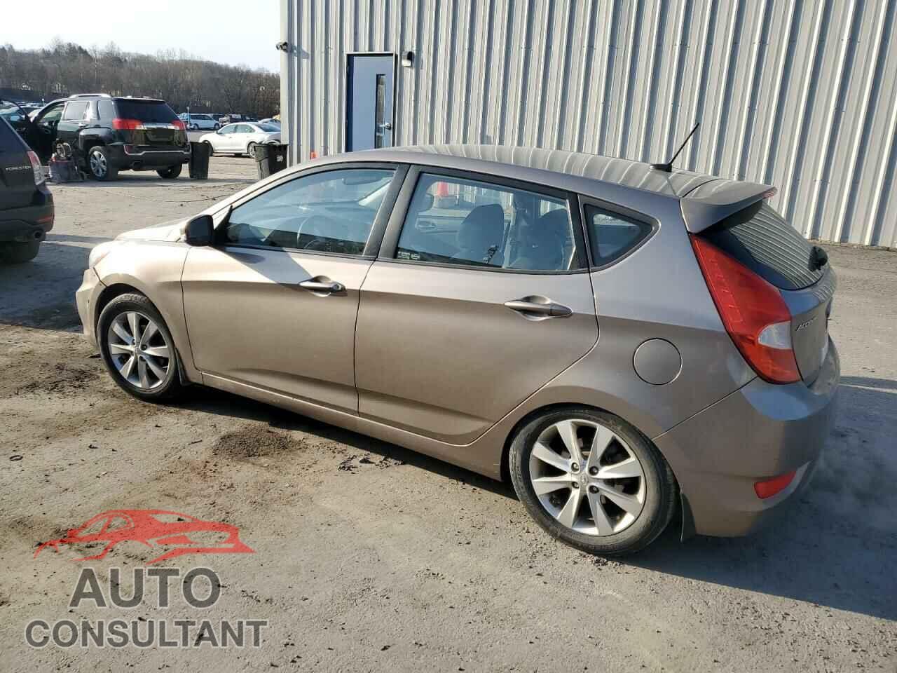 HYUNDAI ACCENT 2013 - KMHCU5AE5DU074002
