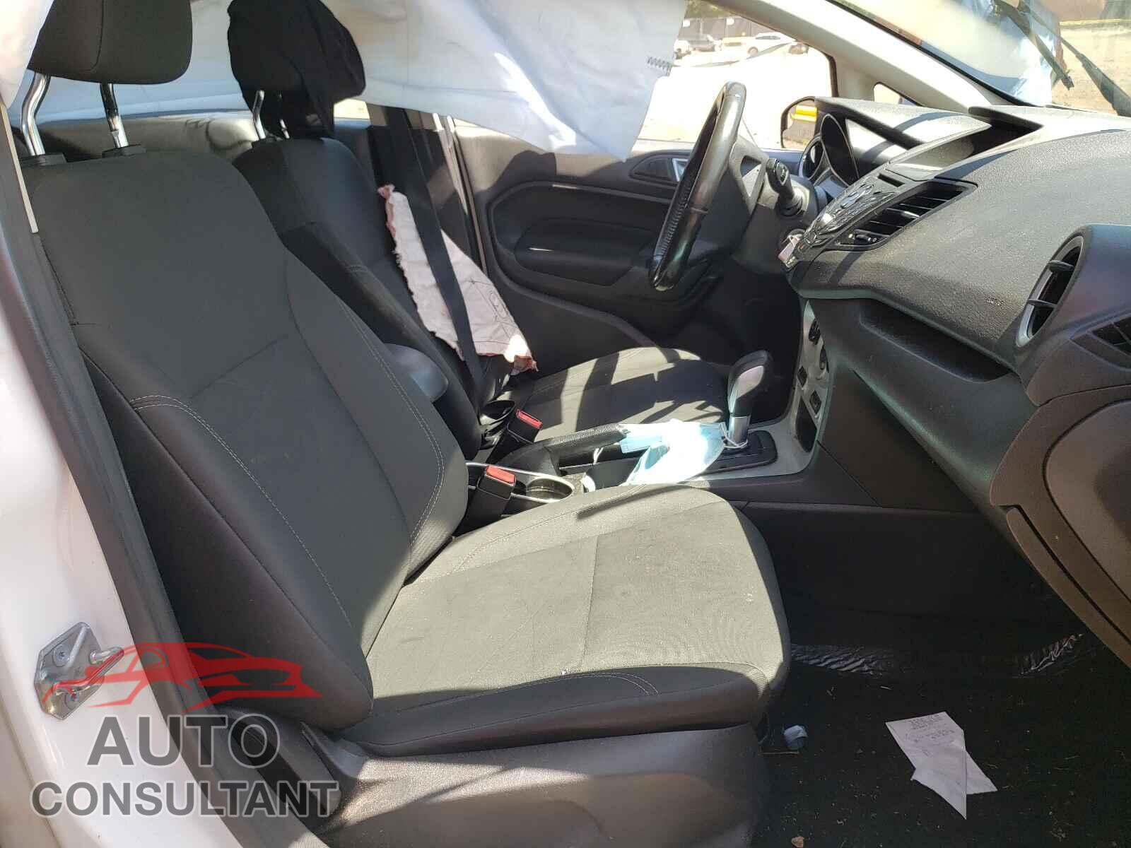 FORD FIESTA 2016 - 3FADP4EJ3GM205010