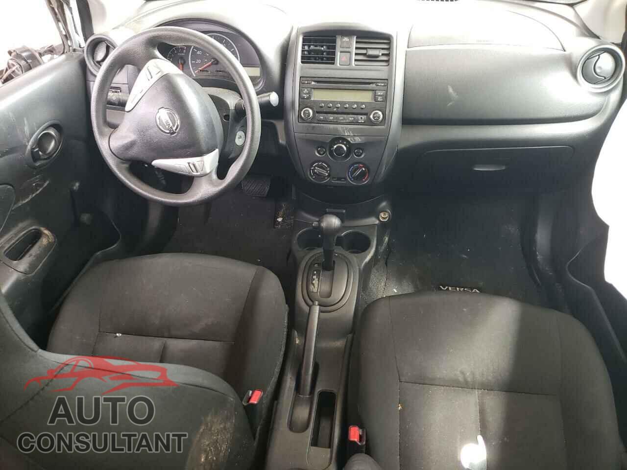 NISSAN VERSA 2017 - 3N1CN7AP3HL851293
