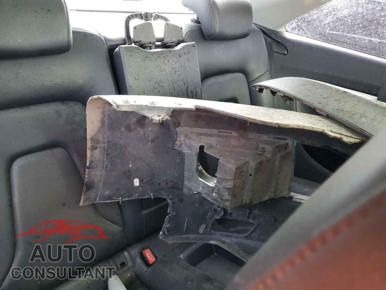 AUDI A5 2013 - WAUCFAFR0DA033357