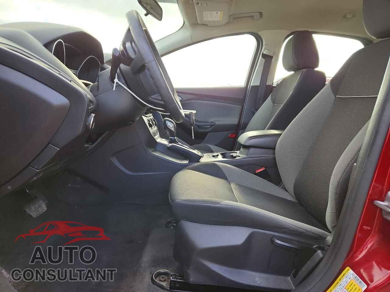 FORD FOCUS 2014 - 1FADP3K27EL228103