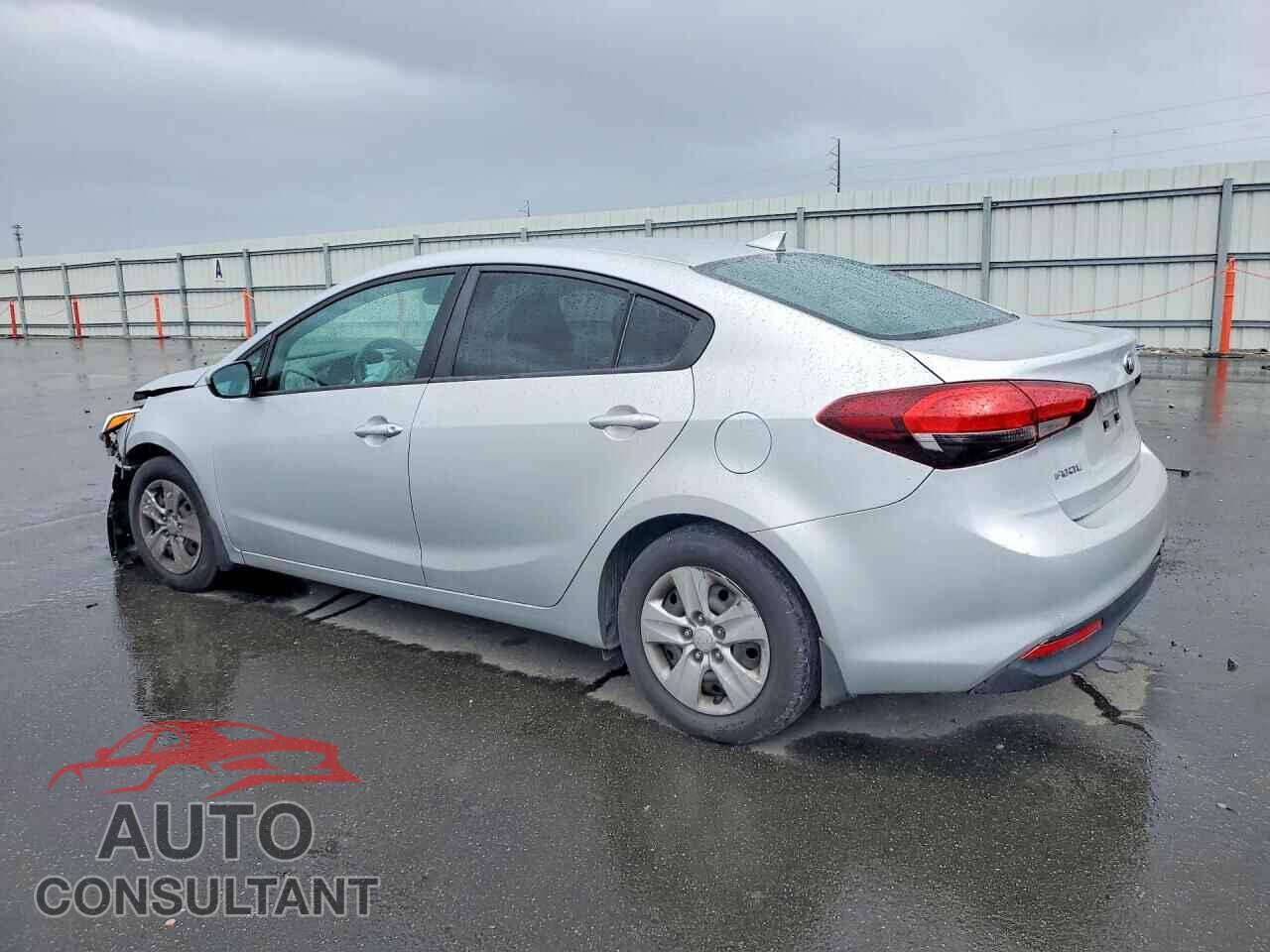 KIA FORTE 2017 - 3KPFK4A79HE096205