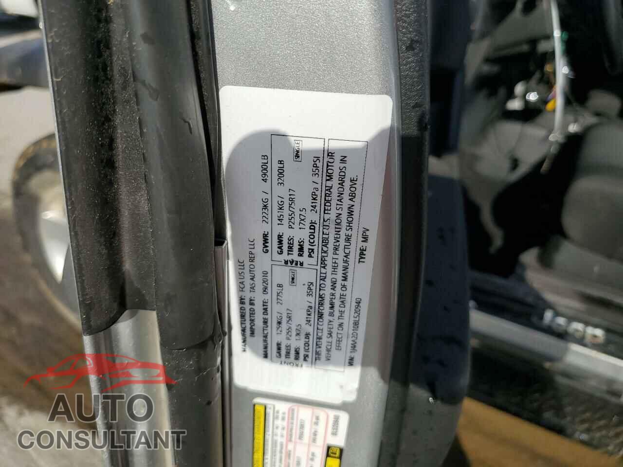 JEEP WRANGLER 2011 - 1J4AA2D10BL520940